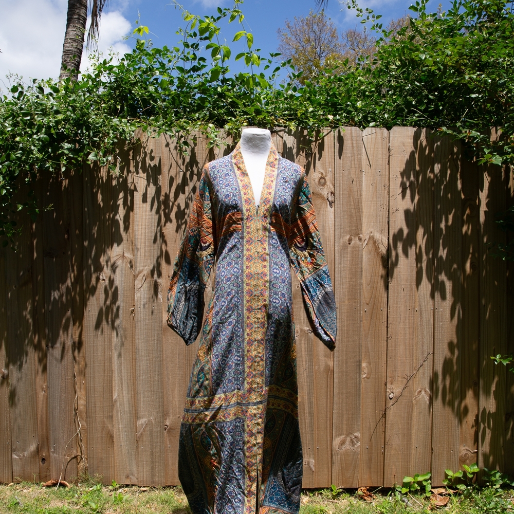 Blue Sleeveless V-Neck Resort Gown